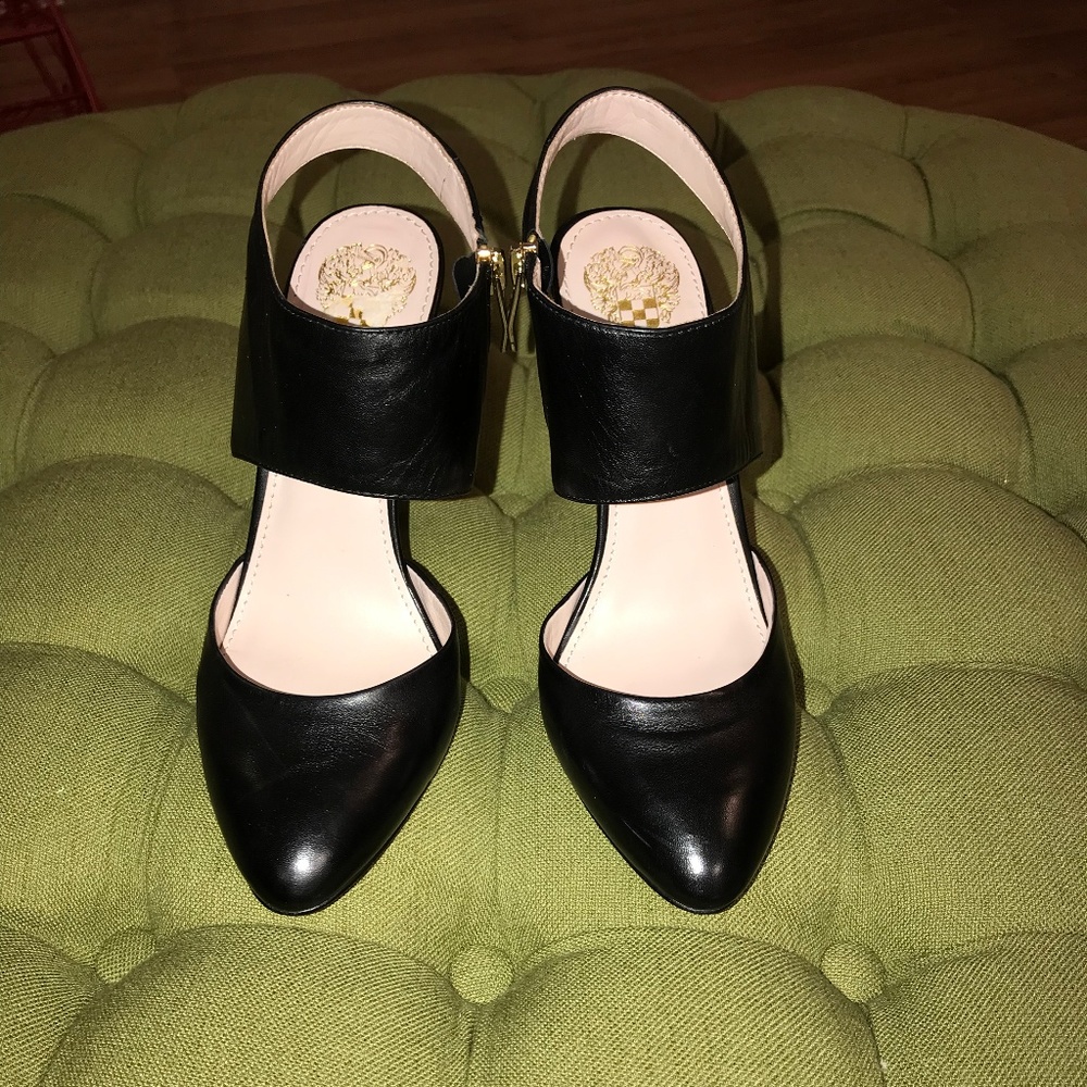 Vince Camuto Pump